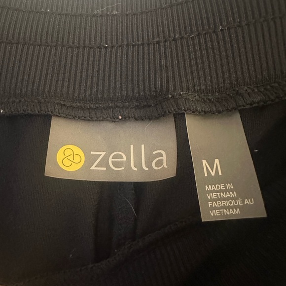 Women’s Zella Black Joggers - Size Medium - Picture 2 of 3